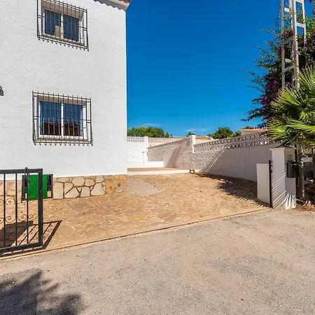 Watsi - Plusholidays Calpe